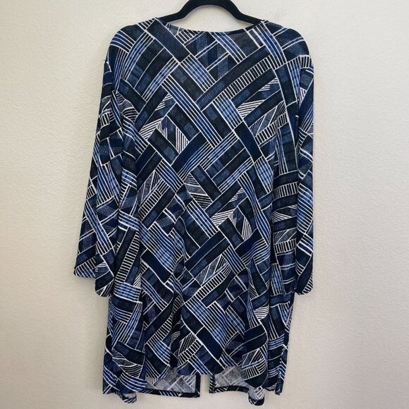 AnyWear By Catherines Plus 3X 26/28W Blue White Abstract Tunic Top Shirt - Picture 10 of 11
